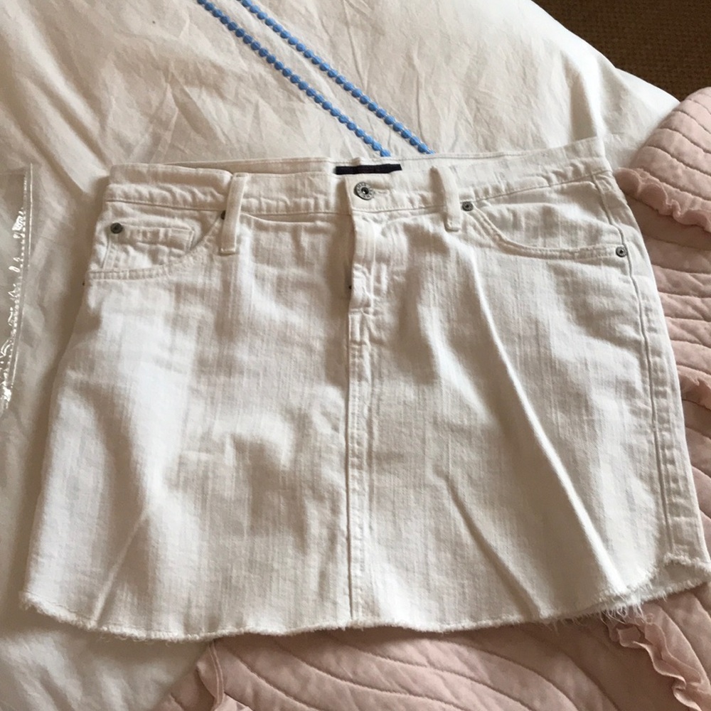 James Jeans white denim skirt. Size 30.
